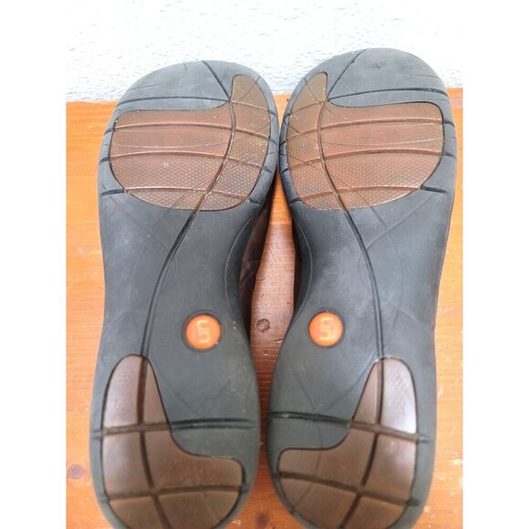 Clarks Unstructured Un Softwalk Brown Leather Slip-On Comfort Flats Women's Shoe - Picture 9 of 13